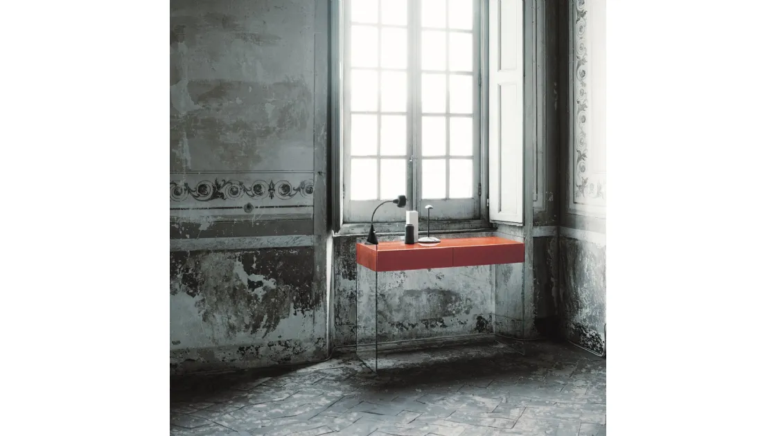 Scrittoio Float di Glas Italia