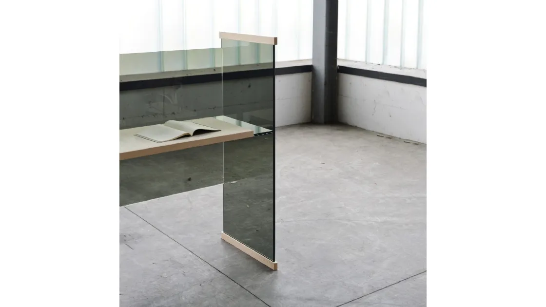 Scrittoio Diapositive in cristallo con elementi in Frassino di Glas Italia