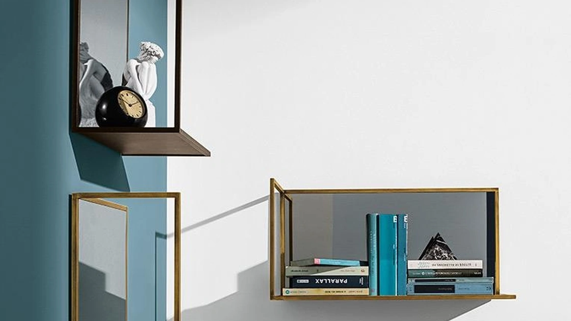 Mensole Helia in vetro specchio fumé con profilo in metallo di Sovet