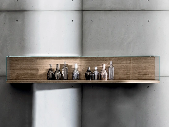 Mensole Nest Wall in legno con copertura in vetro di Sovet