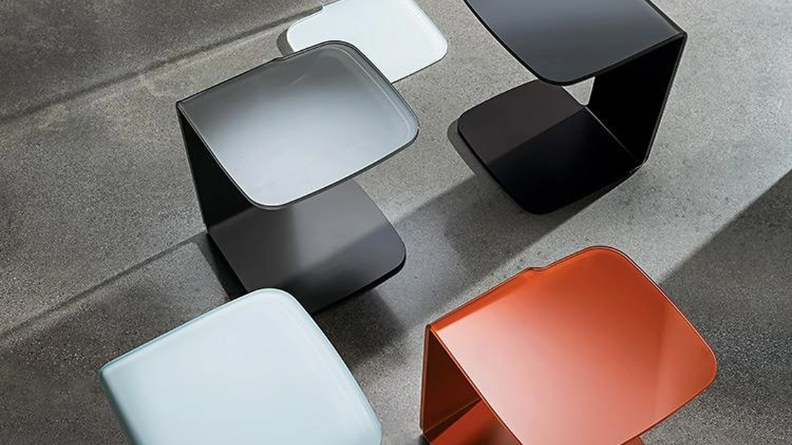 Tavolino Shell in vetro curvo laccato o trasparente di Sovet