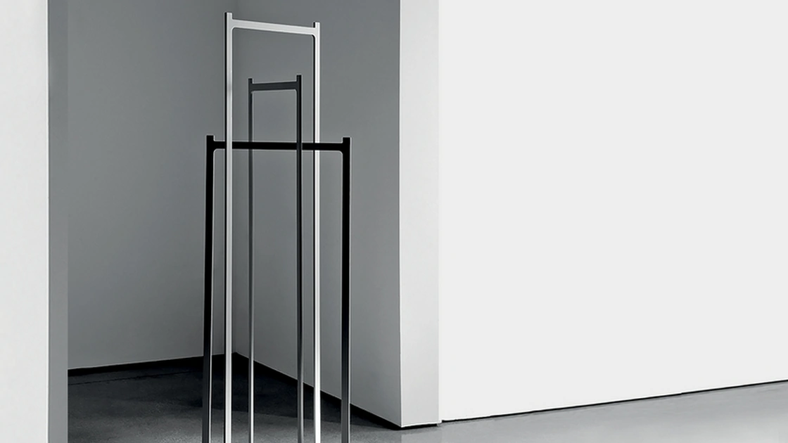 Appendiabiti Clip in lamiera di metallo tagliata a laser, saldata e verniciata di Sovet