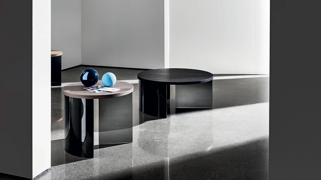 Tavolino Regolo Round con top in legno e base in vetro di Sovet