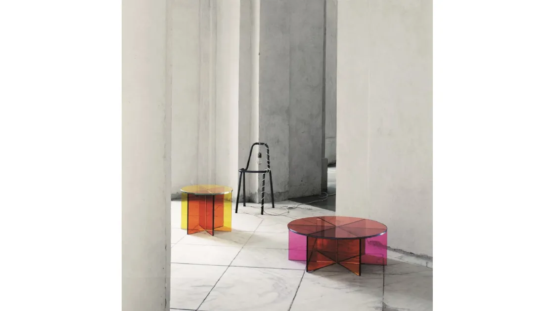 Tavolino XXX in cristallo trasparente colorato di Glas Italia