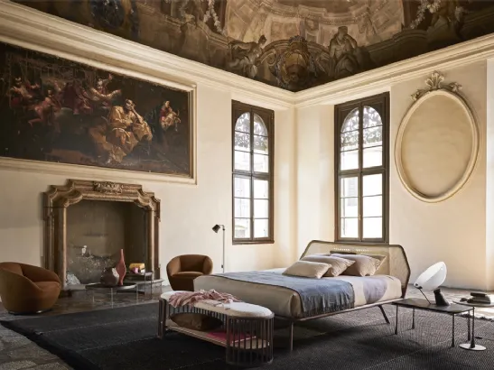 Letto in tessuto imbottito Warp di Lema