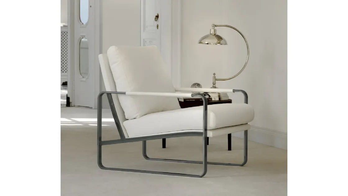 Poltrona in tessuto imbottito Clarissa di Bontempi