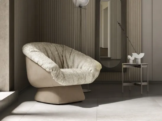 Poltroncina in tessuto Miki di Lema