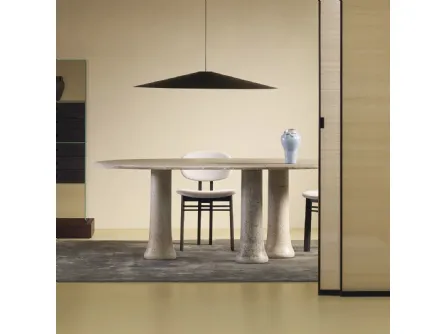 Tavolo Babar in vetro riciclato e graniglia di Glas Italia