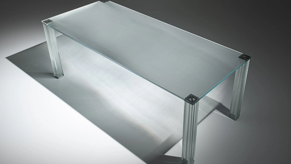 Tavolo Cryptée di Glas Italia
