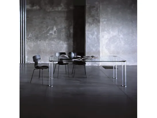 Tavolo Pipeline in cristallo trasparente extrachiaro di Glas Italia