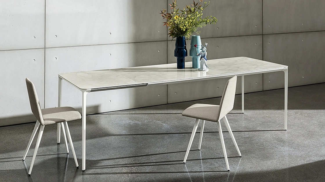 Tavolo Slim estensibile con top in ceramica di Sovet