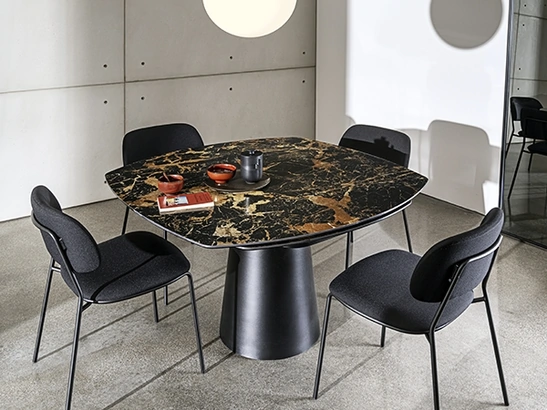 Tavolo Totem estensibile di Sovet