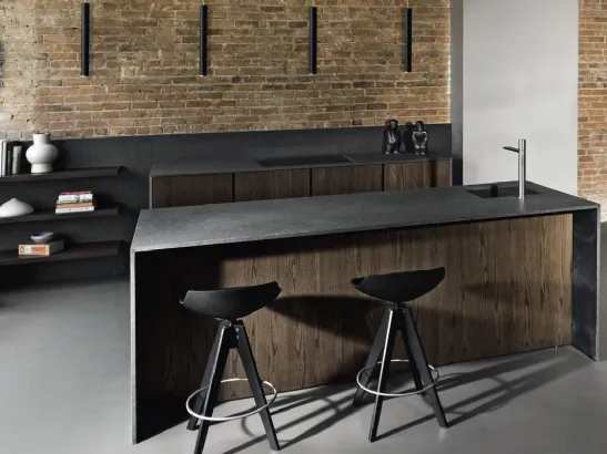 Cucina Design con isola in legno e pietra Altea 06 di Maistri